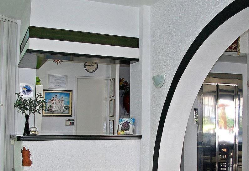 Hotel Helios Paralía エクステリア 写真